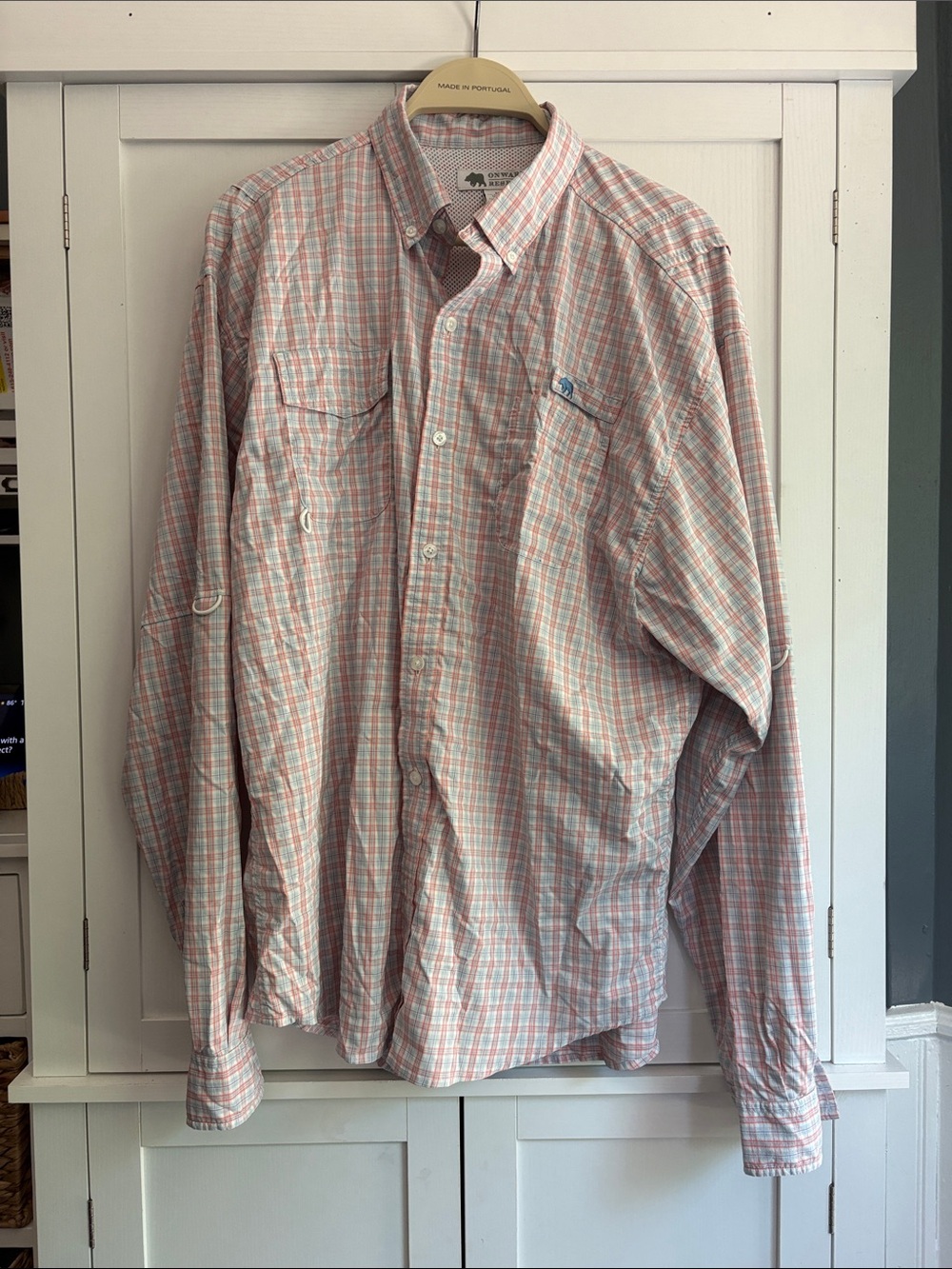 Men's Long-Sleeve Button-Down Plaid Shirt in Light Blue & Pink